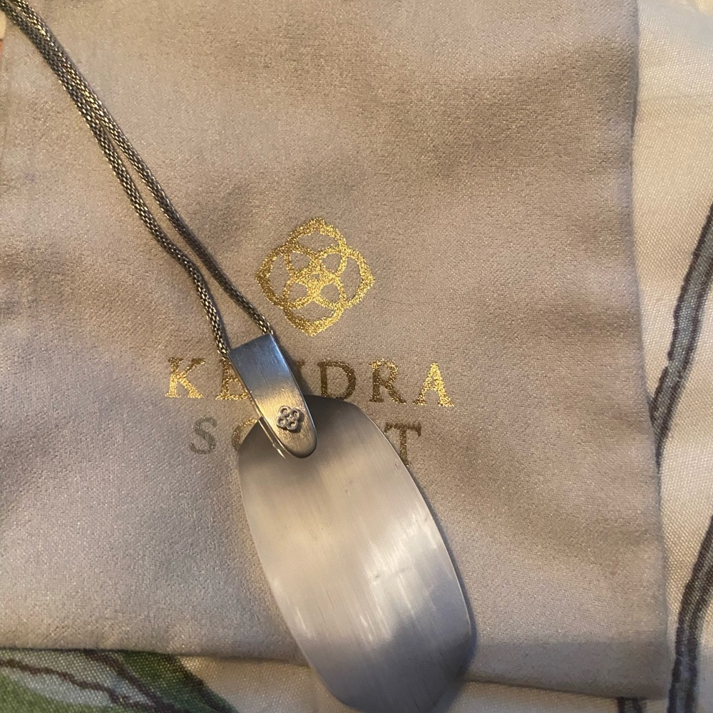 Kendra Scott inez necklace adjustable - silver and white